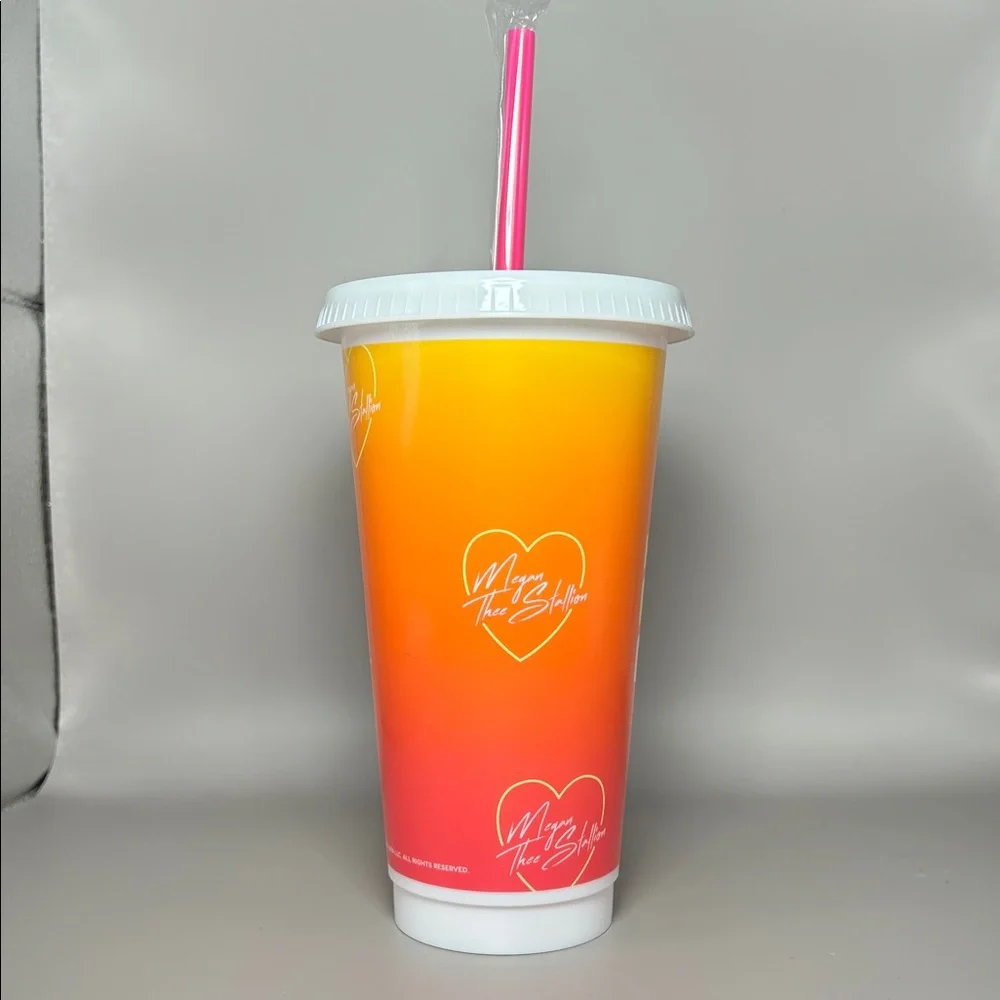 Limited Edition Hot Girls Run On Dunkin Cup Megan Thee Stallion Dunkin’ Rare - Picture 4 of 7